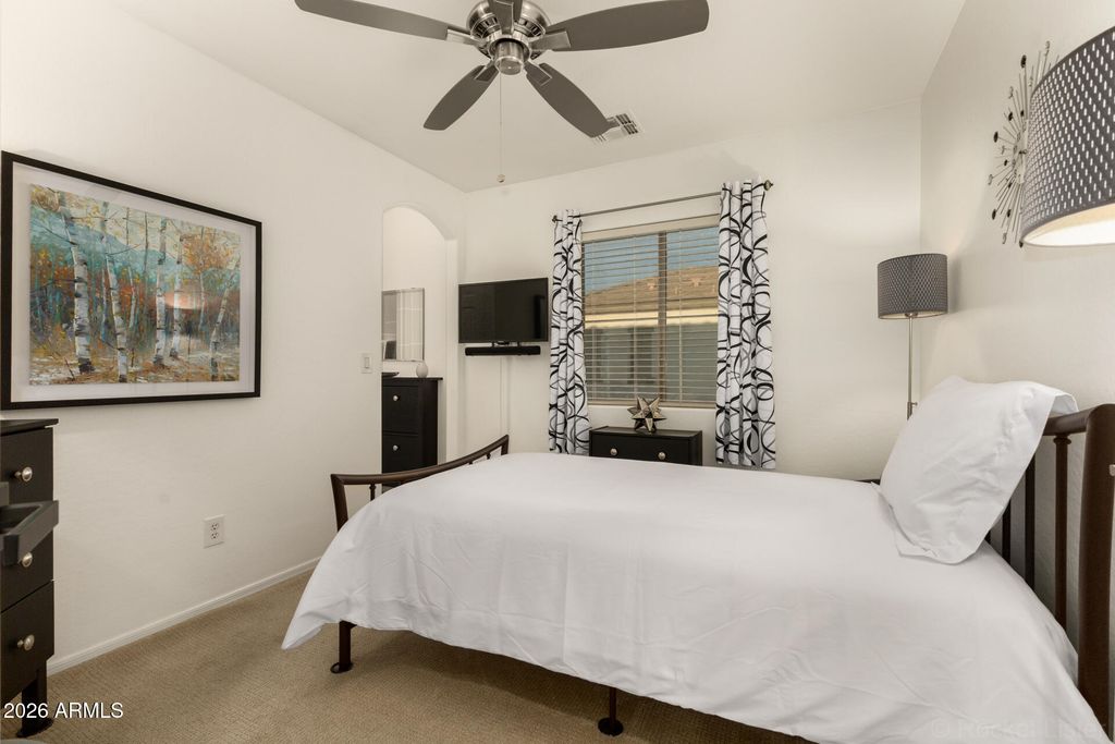 Image 17 of property listing at 4676 E REDFIELD Road, Gilbert, AZ 85234