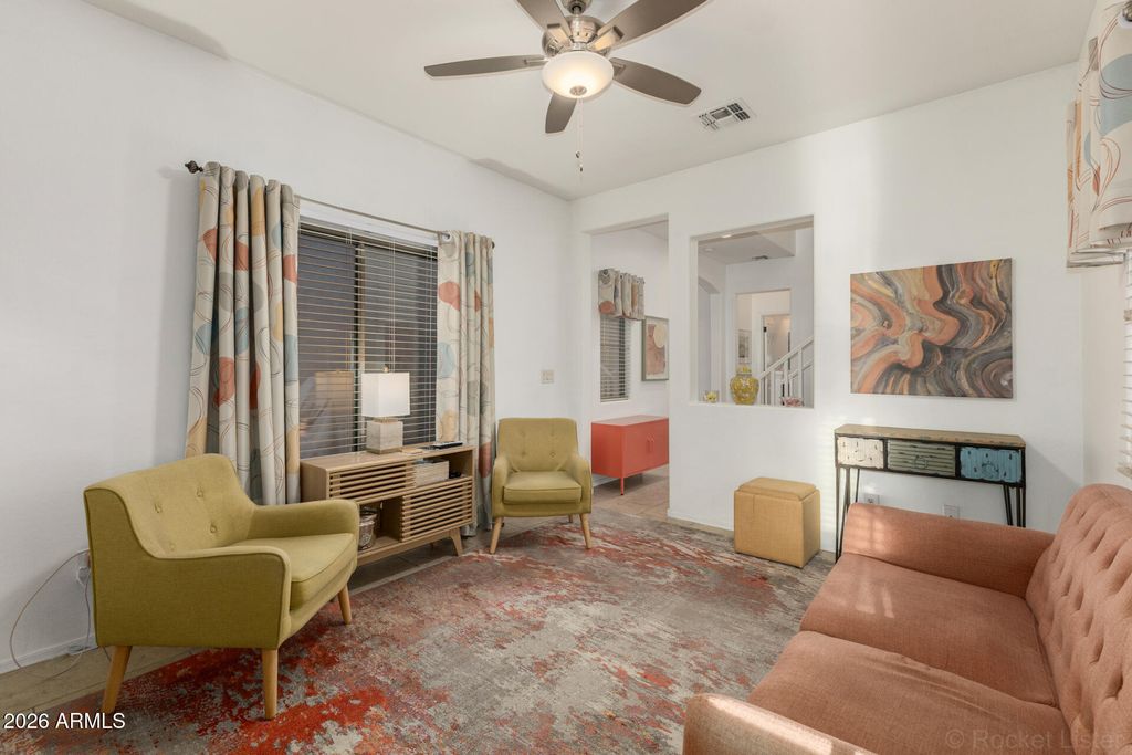 Image 4 of property listing at 4676 E REDFIELD Road, Gilbert, AZ 85234