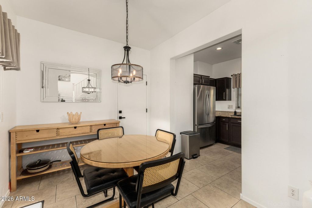 Image 5 of property listing at 4676 E REDFIELD Road, Gilbert, AZ 85234