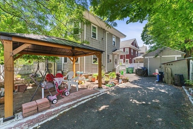 3 Oakland Park, Medford, MA 02155