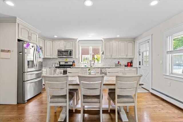 3 Oakland Park, Medford, MA 02155