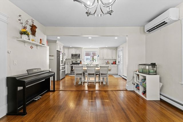 3 Oakland Park, Medford, MA 02155