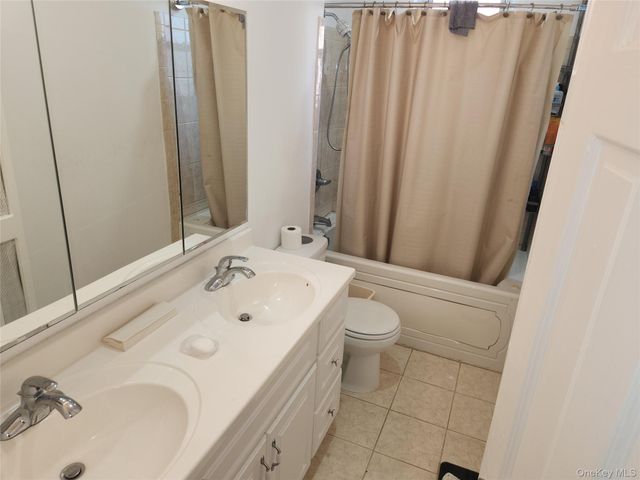 30 Cathedral Avenue 6B, Hempstead, NY 11550