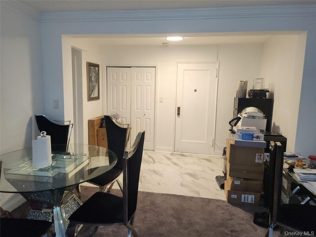 30 Cathedral Avenue 6B, Hempstead, NY 11550