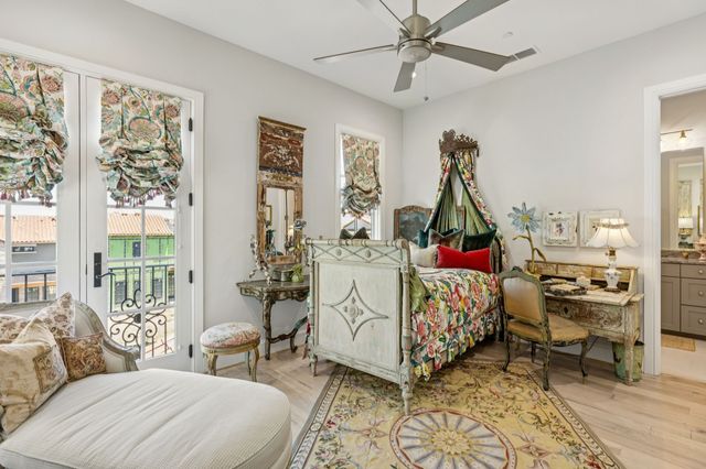 10 Comillas Drive, Westlake, TX 76262