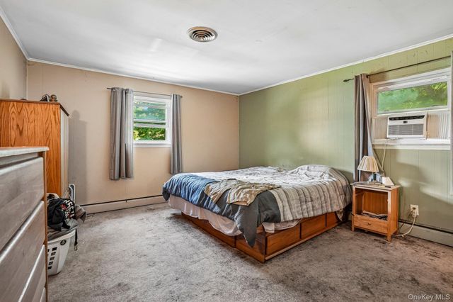 14 Helms Hill Road, Washingtonville, NY 10992