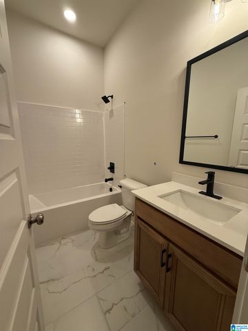 136 HUNTLEY RIDGE DRIVE, Pelham, AL 35124