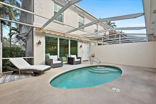 164 Soriano Drive, Jupiter, FL 33458