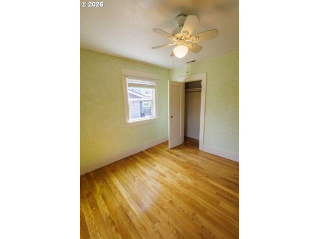 274 S 8TH St, St Helens, OR 97051