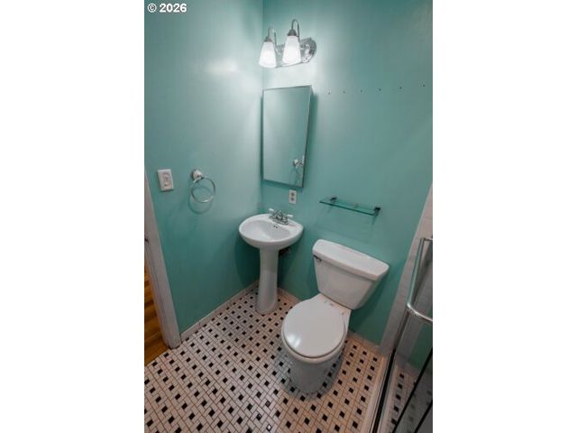 274 S 8TH St, St Helens, OR 97051