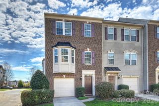 7703 Jackson Pond Drive, Charlotte, NC 28273