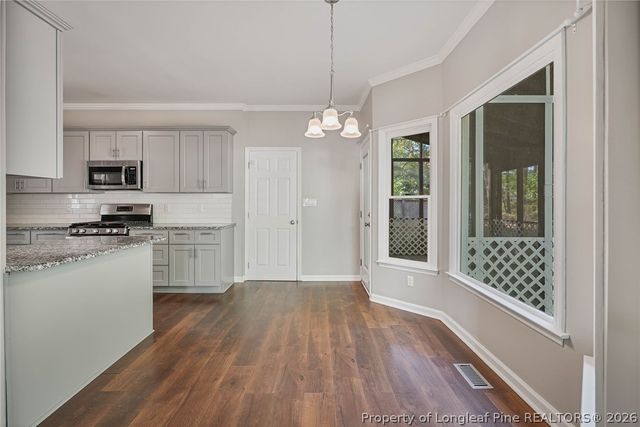 1541 Grassy Branch Drive, Fayetteville, NC 28304