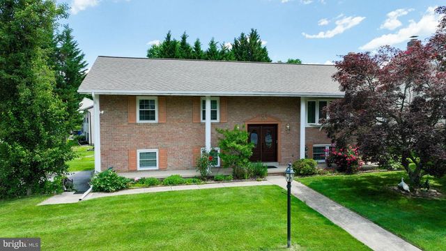 3495 EDENBRIDGE RD, York, PA 17402