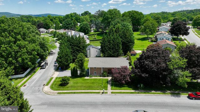 3495 EDENBRIDGE RD, York, PA 17402