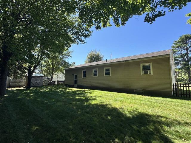 4 Killoran Drive, Essex Junction, VT 05452