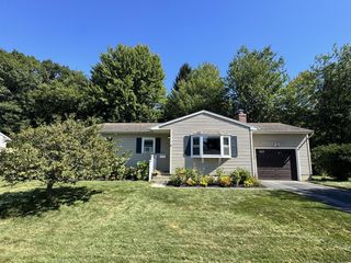 4 Killoran Drive, Essex Junction, VT 05452