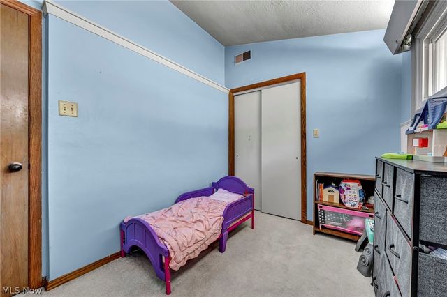 900 Magnolia Avenue, Cuyahoga Falls, OH 44221