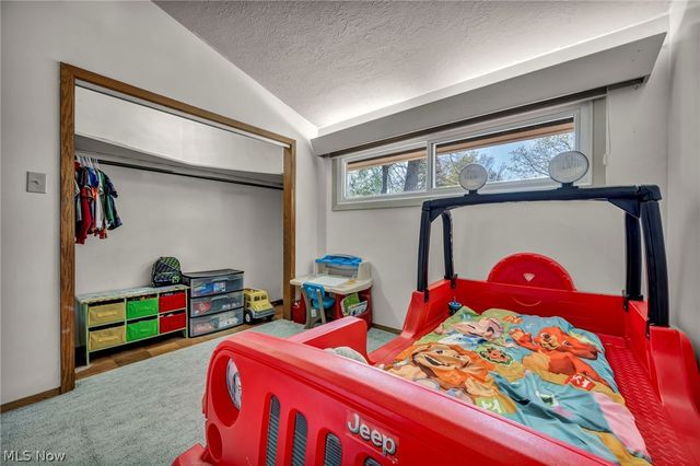 900 Magnolia Avenue, Cuyahoga Falls, OH 44221