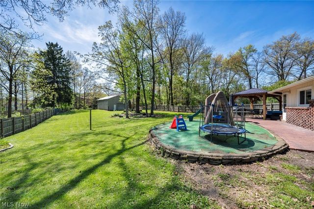 900 Magnolia Avenue, Cuyahoga Falls, OH 44221