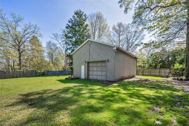 900 Magnolia Avenue, Cuyahoga Falls, OH 44221