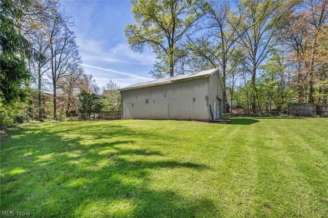 900 Magnolia Avenue, Cuyahoga Falls, OH 44221