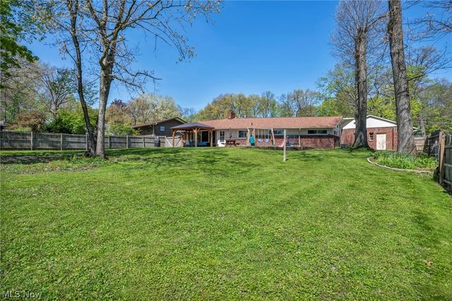 900 Magnolia Avenue, Cuyahoga Falls, OH 44221
