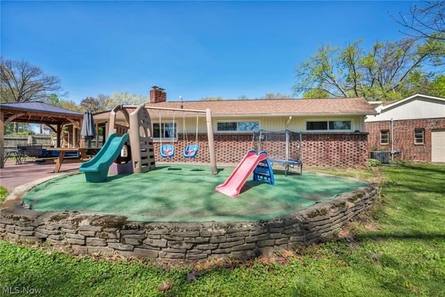 900 Magnolia Avenue, Cuyahoga Falls, OH 44221