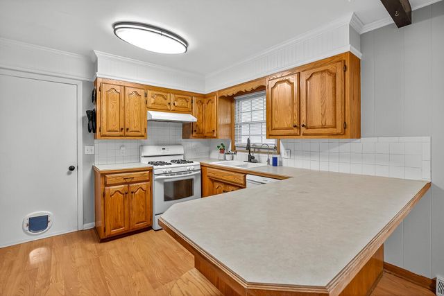 3244 East Gasconade Street, Springfield, MO 65804