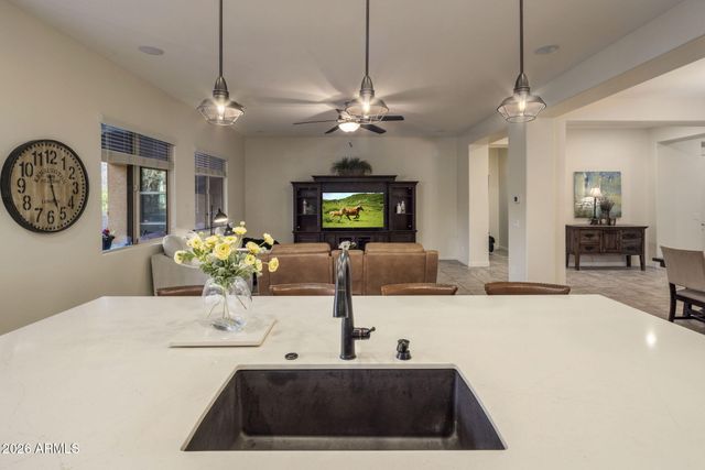 2815 E ODESSA Street, Mesa, AZ 85213