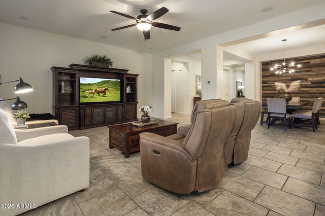 2815 E ODESSA Street, Mesa, AZ 85213