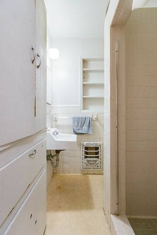 402 N 6th Avenue, Ballinger, TX 76821