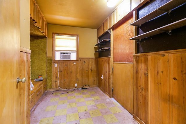 402 N 6th Avenue, Ballinger, TX 76821