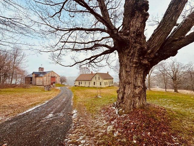 762a McLaren Hill Road, Barnet, VT 05821