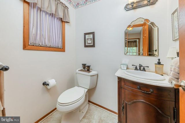 120 ASBURY STATION RD, Swedesboro, NJ 08085
