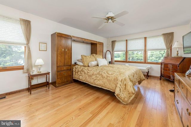 120 ASBURY STATION RD, Swedesboro, NJ 08085
