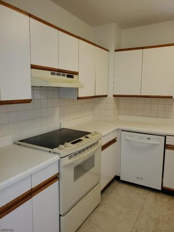 100 Pierson Miller Dr 1, Pompton Lakes Boro, NJ 07442