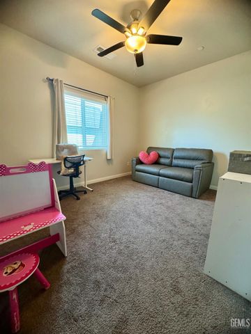 3206 Aviary Way, Bakersfield, CA 93312