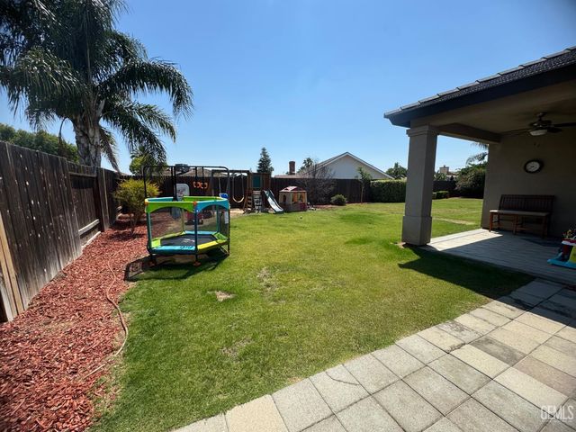 3206 Aviary Way, Bakersfield, CA 93312
