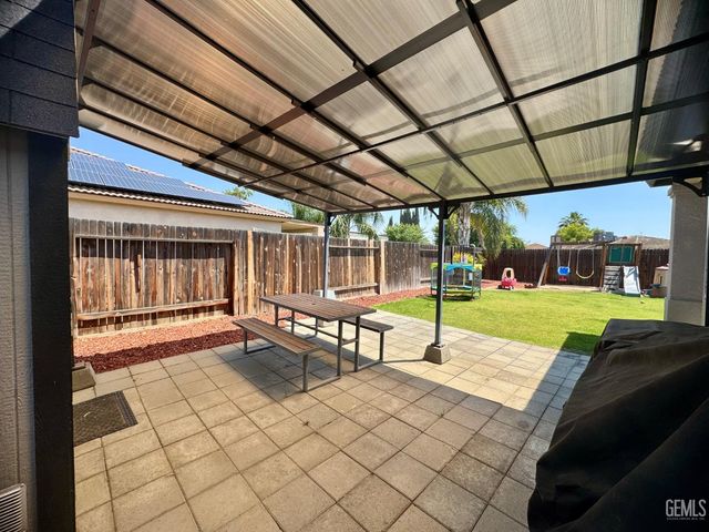 3206 Aviary Way, Bakersfield, CA 93312