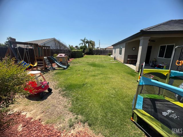 3206 Aviary Way, Bakersfield, CA 93312