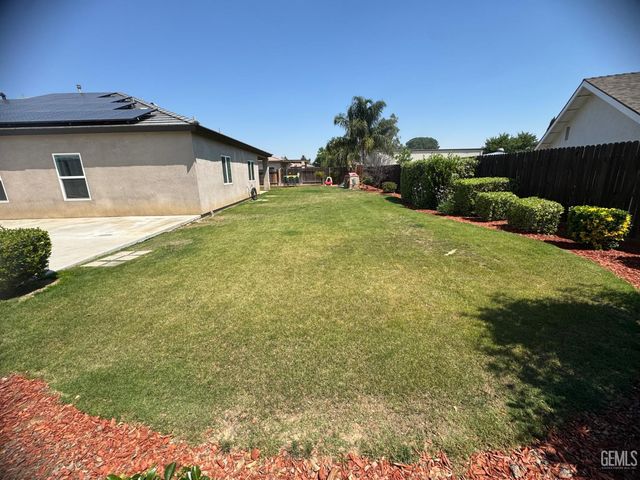 3206 Aviary Way, Bakersfield, CA 93312
