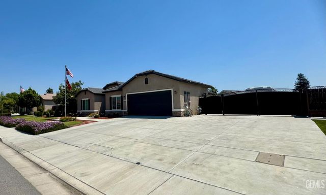 3206 Aviary Way, Bakersfield, CA 93312