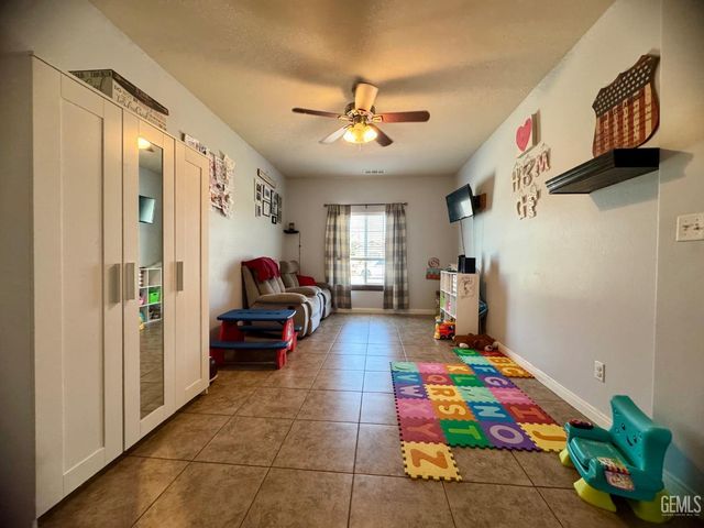 3206 Aviary Way, Bakersfield, CA 93312