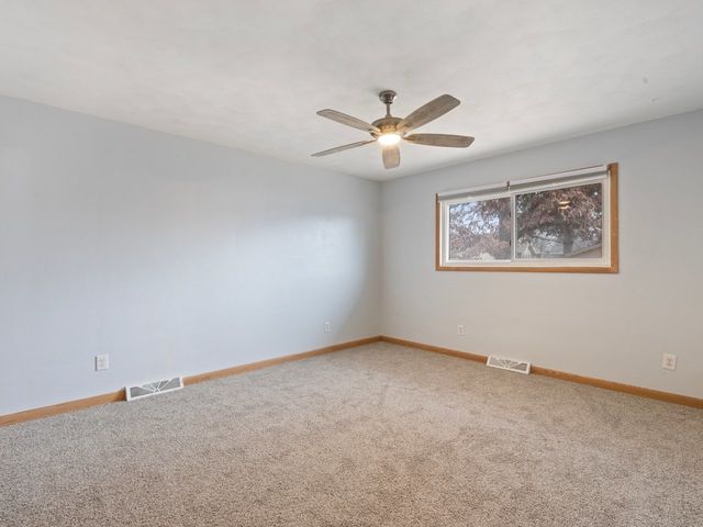 2350 31st Street, Moline, IL 61265