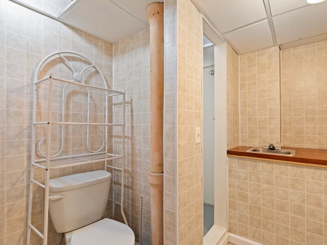 2350 31st Street, Moline, IL 61265