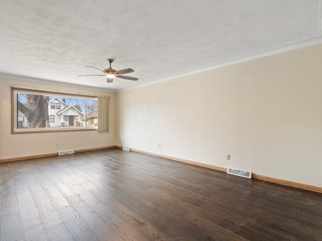 2350 31st Street, Moline, IL 61265