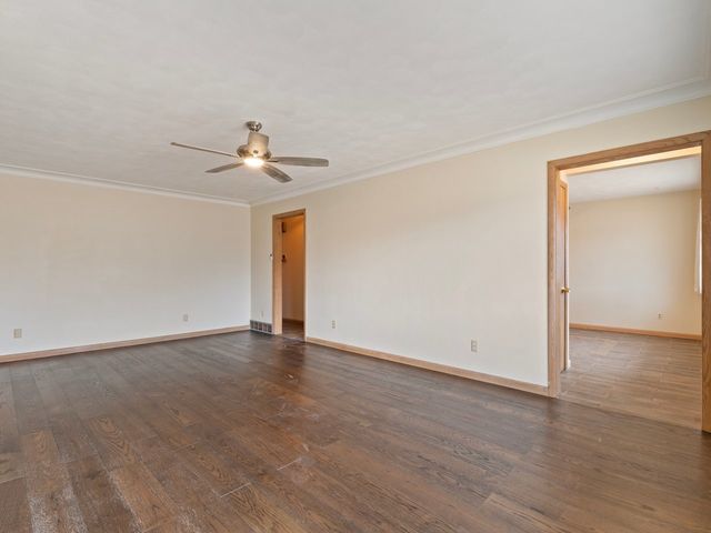 2350 31st Street, Moline, IL 61265