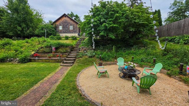135 PARK AVE, Glen Rock, PA 17327