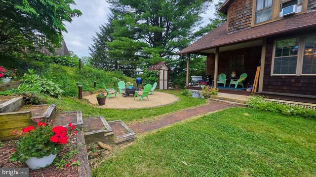 135 PARK AVE, Glen Rock, PA 17327
