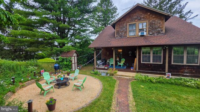 135 PARK AVE, Glen Rock, PA 17327